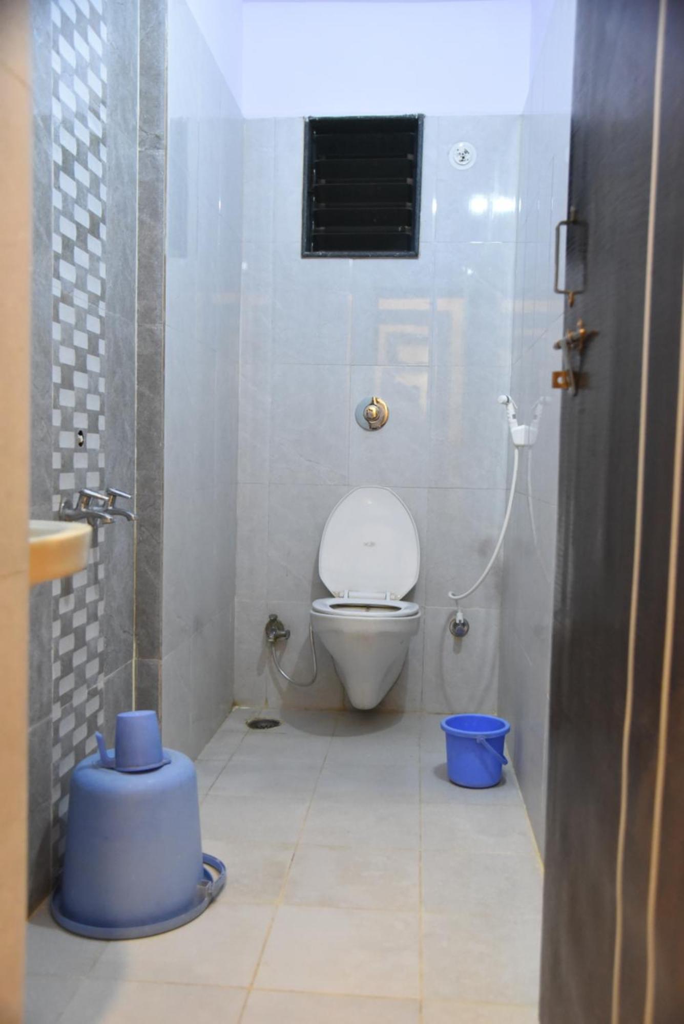 Hotel Sai Santosh Shirdi Exterior photo