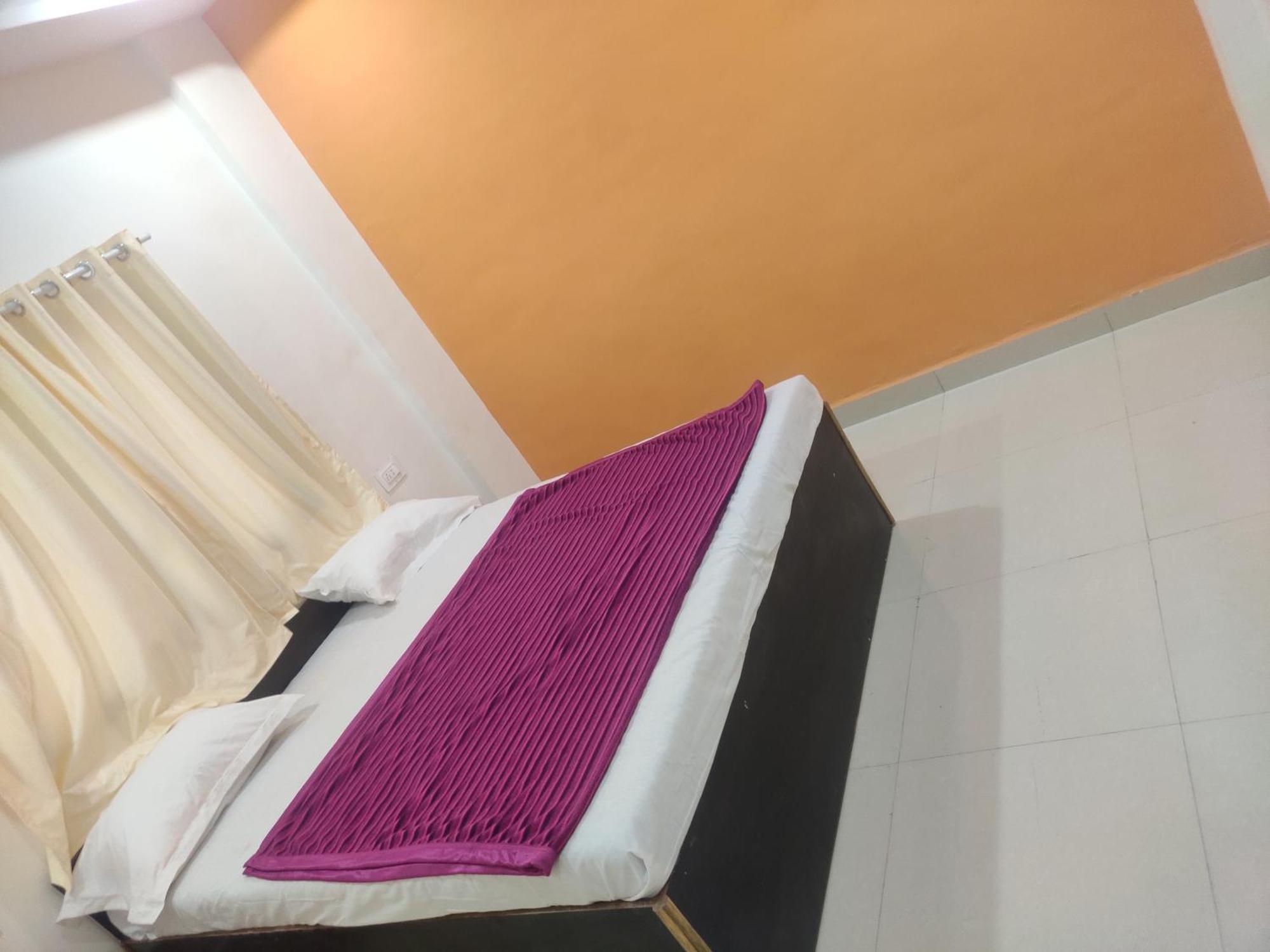 Hotel Sai Santosh Shirdi Exterior photo